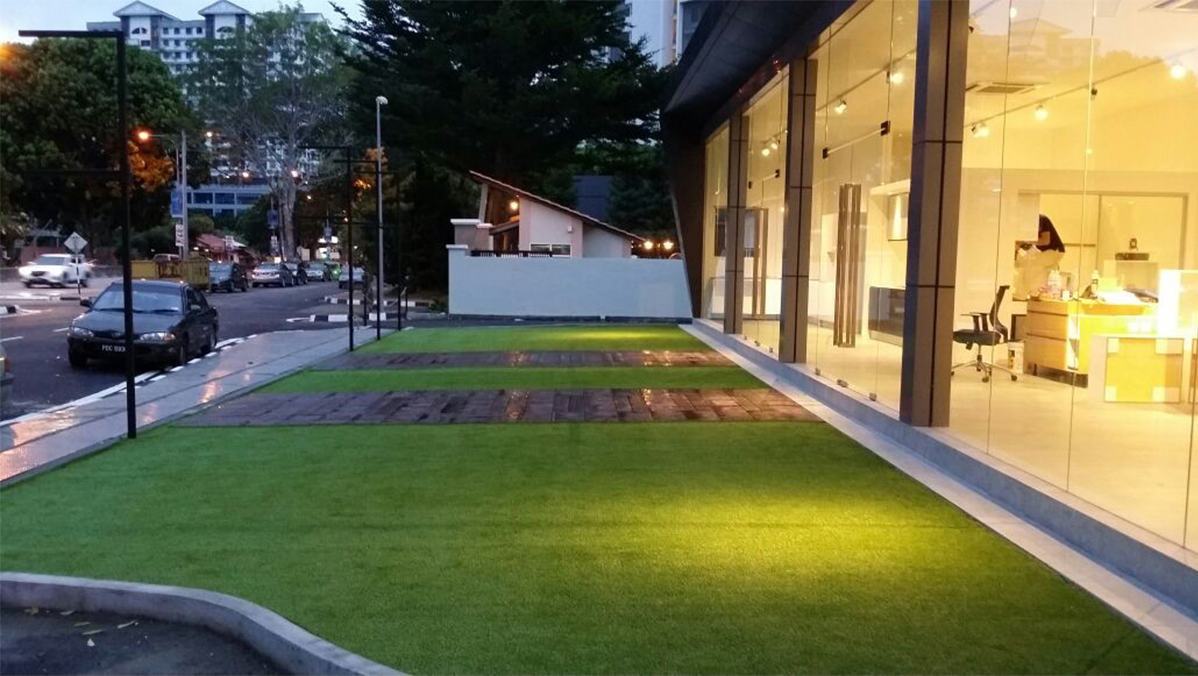 STUNNING ARTIFICIAL GRASS FOR COMMERCIAL SHOPS