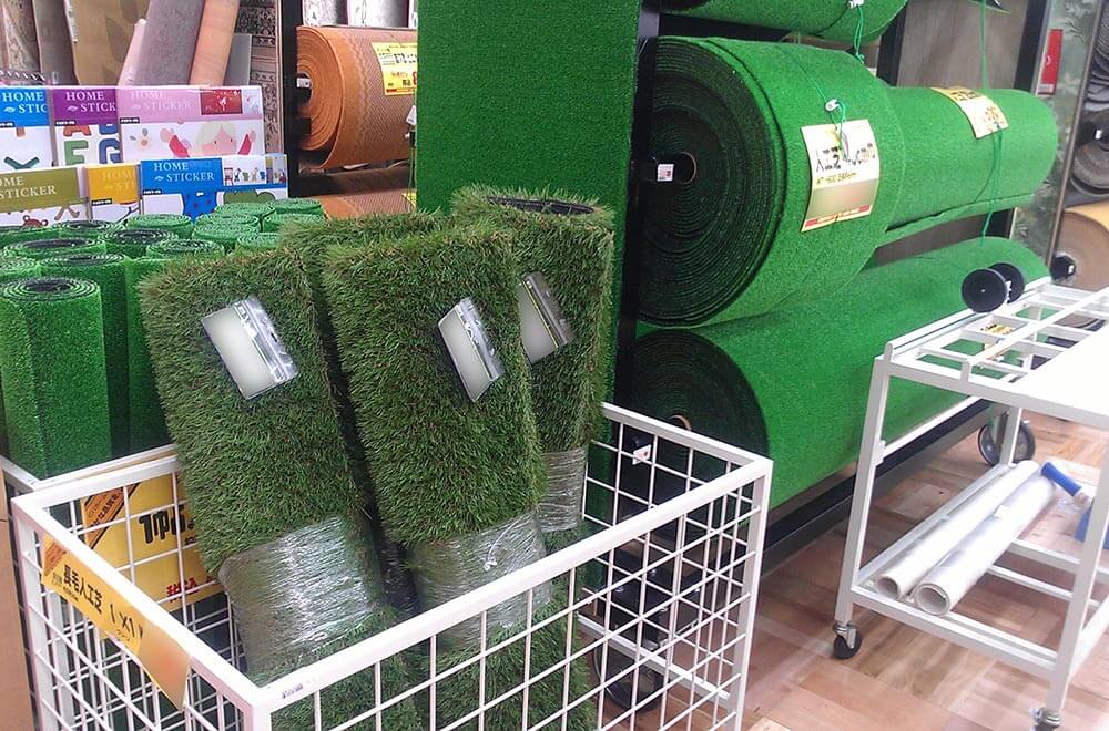 PERSONALIZE YOUR GARDEN LAWN WITH DIY ARTIFICIAL GRASS