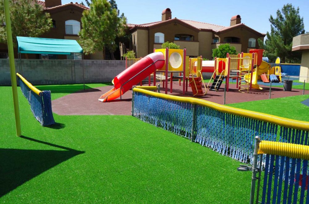 REALISTIC ARTIFICIAL TURF FOR PLAYGROUND