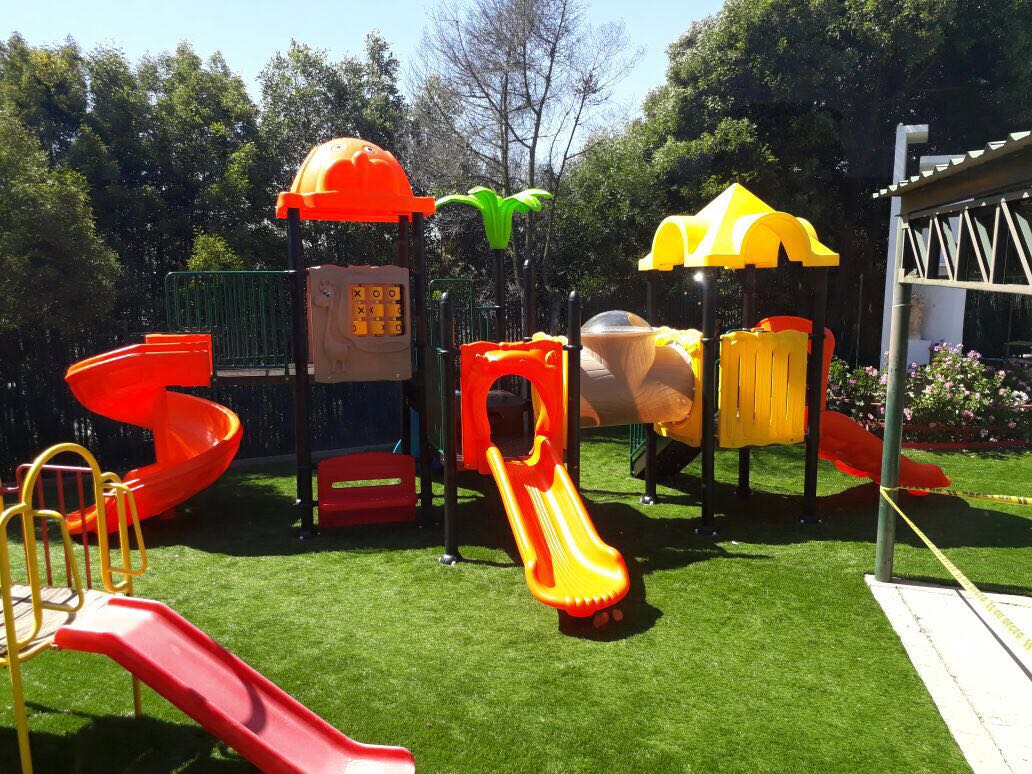 ARTIFICIAL PLAYGROUND TURF FOR NURSERY ENVIRONMENT