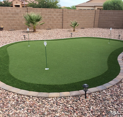 artificial putting green