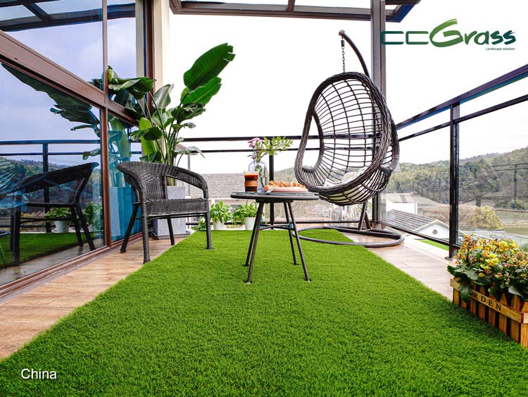 CCGrass, artificial grass on balcony