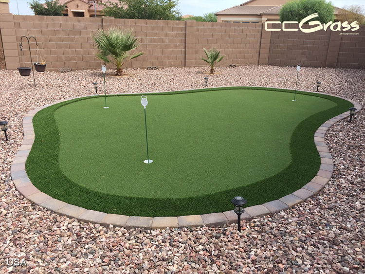 CCGrass, customize your dream backyard putting green