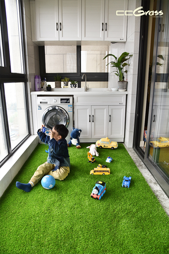 CCGrass, artificial grass balcony play area