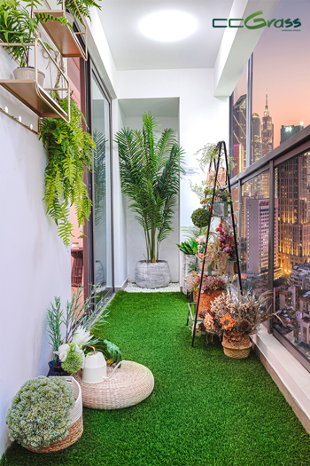 CCGrass, small balcony garden with artificial grass